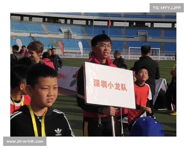 西藏首支触式橄榄球队成立 高原训练基地获世界橄榄联认证 西藏首支触式橄榄球队成立 高原训练基地获世界橄榄联认证